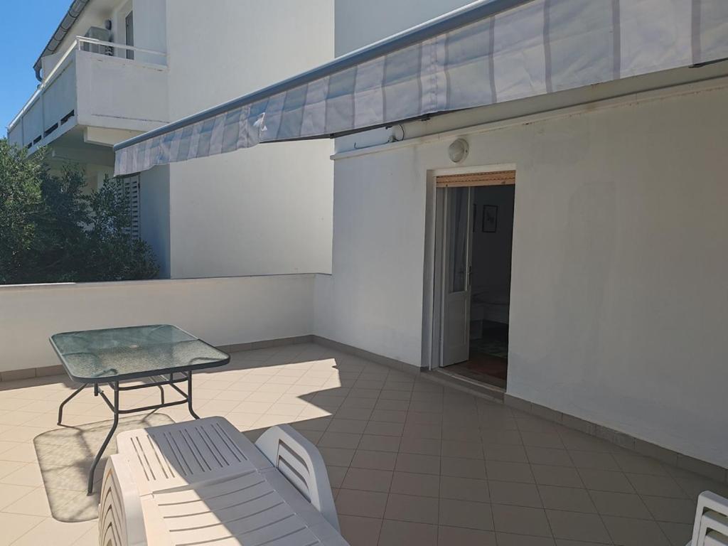 Vila Ribaric Banjol Exteriér fotografie