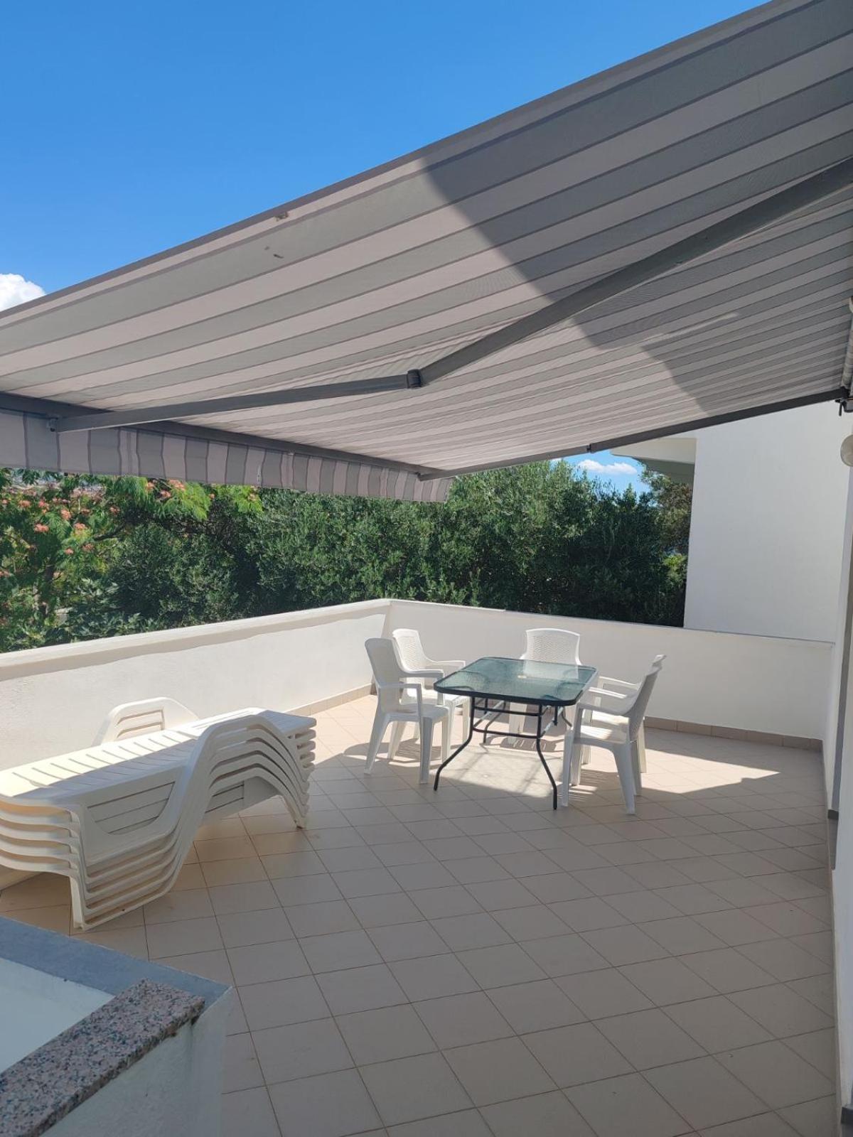 Vila Ribaric Banjol Exteriér fotografie